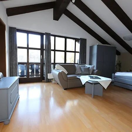 Ferienwohnung Alpspitznest Lägenhet
